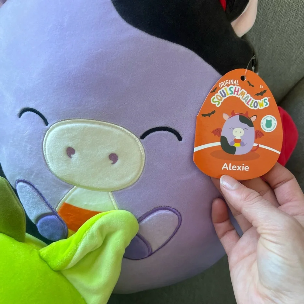 NWT 5 pk Halloween Squishmallows 14-15 in.vampire, alien, werewolf, witch + cow